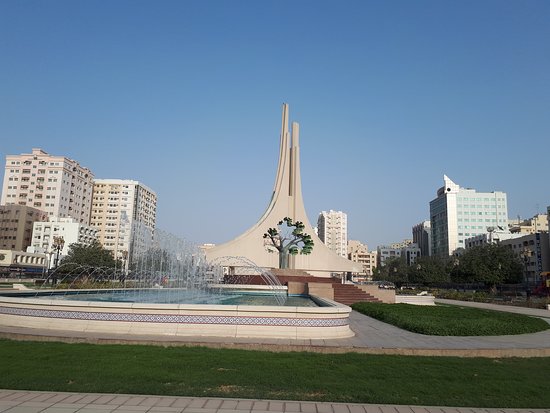 Rolla Square Park Sharjah, 