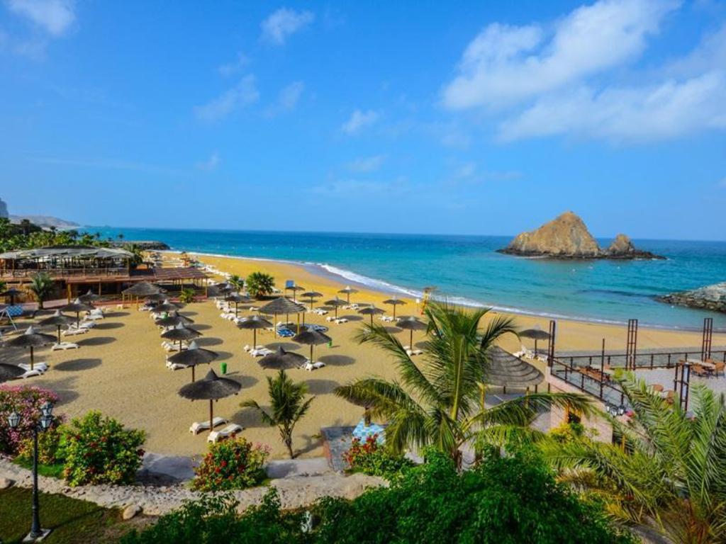 Sandy Beach Fujairah, fujairah beaches, 