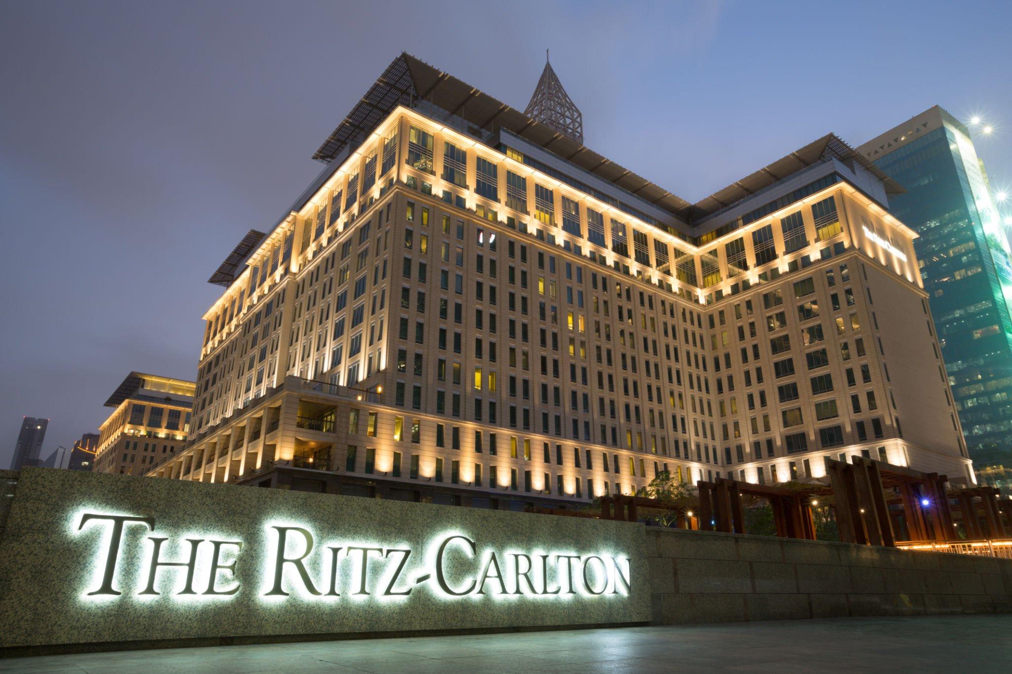The Ritz-Carlton, Dubai, hotels with private pools in Dubai, 