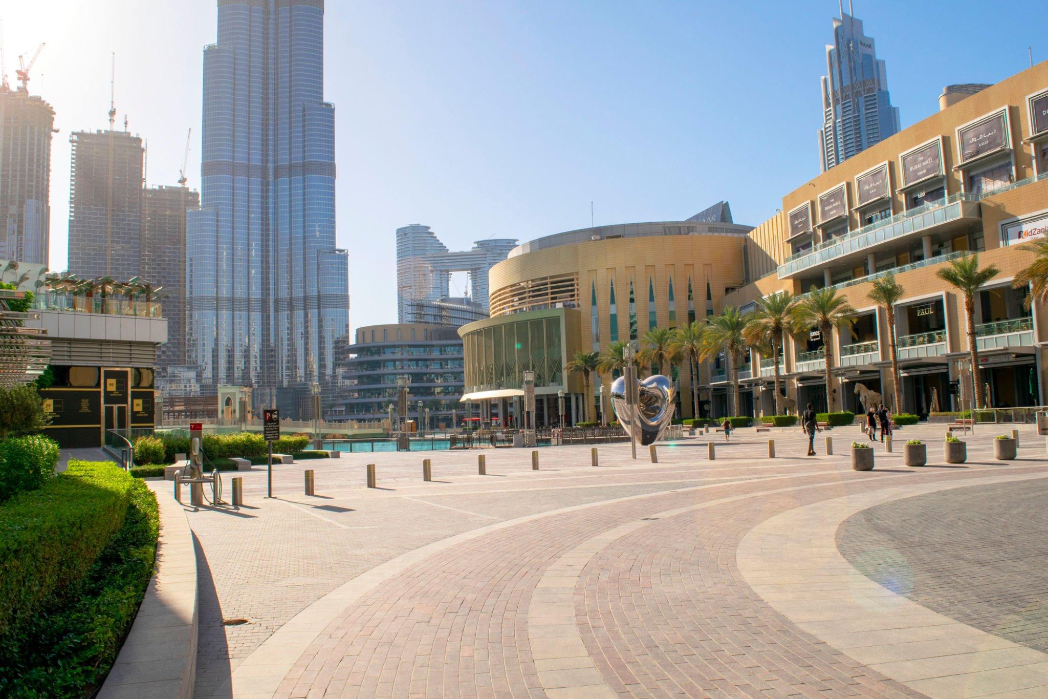 dubai mall cinema parking entrance,